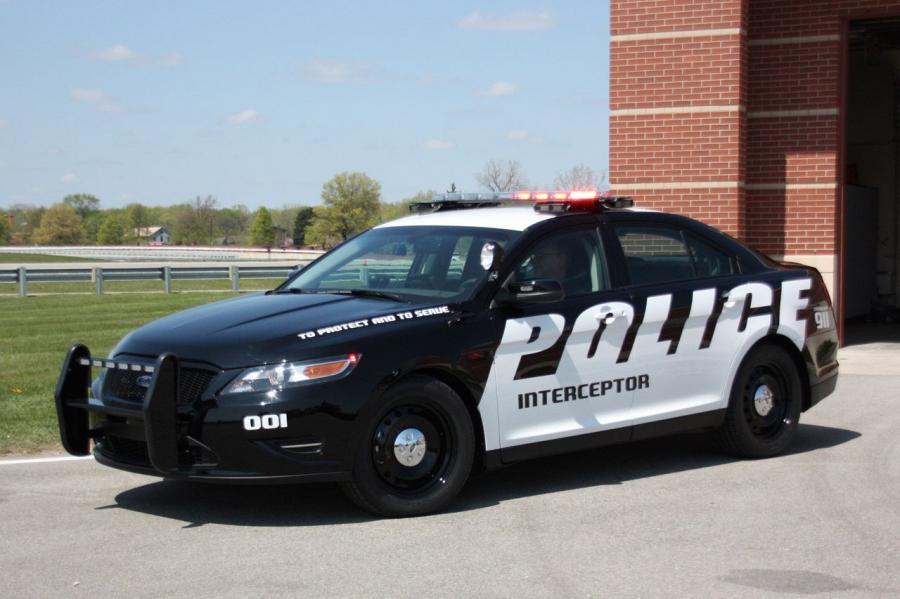  Ford Police Interceptor 2012 года  (фото 15 из 44)